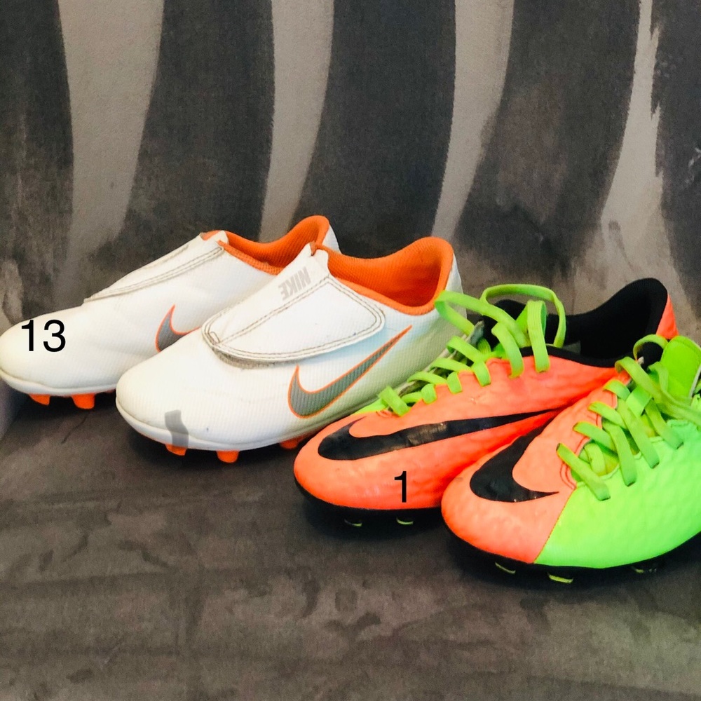 NIKE ✔️ Hypervenom Soccer Cleat